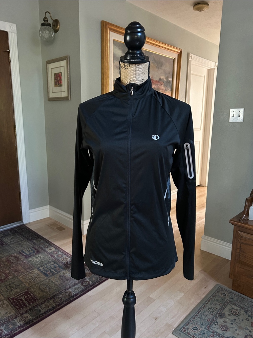 Pearl Izumi Women's Black Cycling Jacket with Reflective Accents